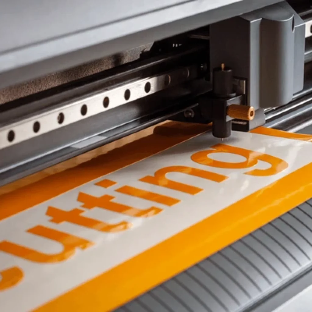 plotter-cutting-stickers